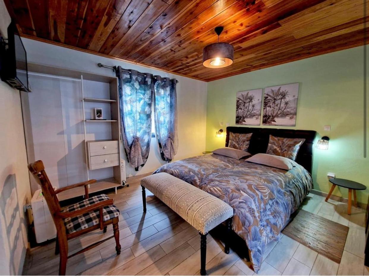 Chambres Et Tables D'Hote Du Voyageur La Plaine des Palmistes Exterior photo
