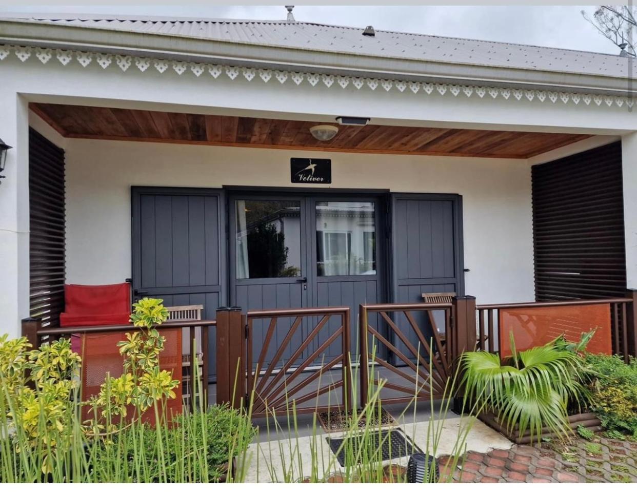 Chambres Et Tables D'Hote Du Voyageur La Plaine des Palmistes Exterior photo